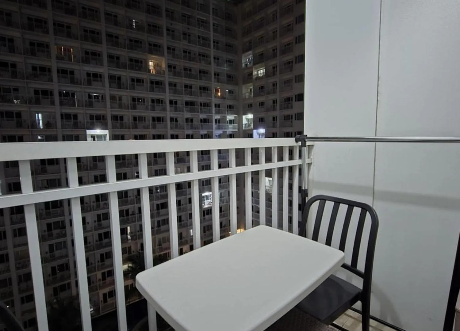Richnells Staycation In Shore By Bazte Manila