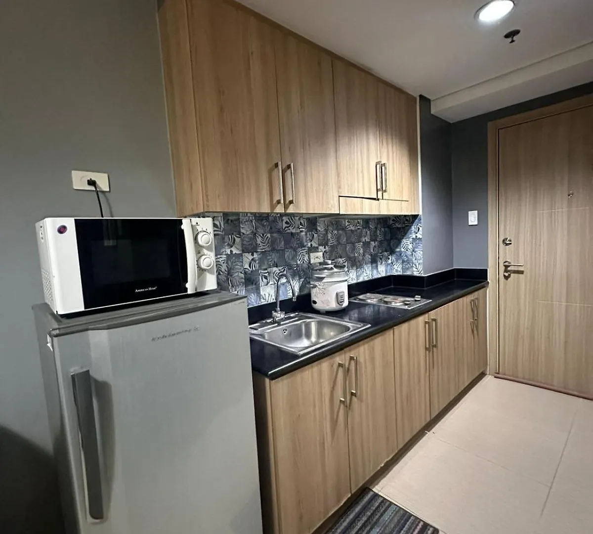 Richnells Staycation In Shore By Bazte Manila